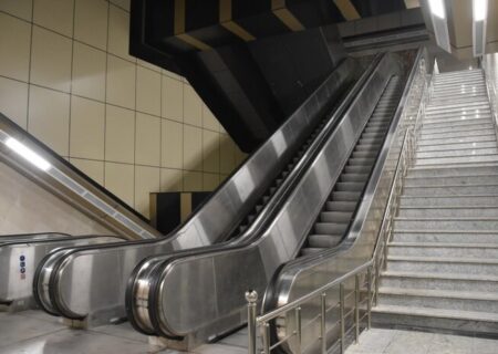 اجرای بزرگ ترین عملیات بررسی ایمنی پله برقی‌های مترو پایتخت