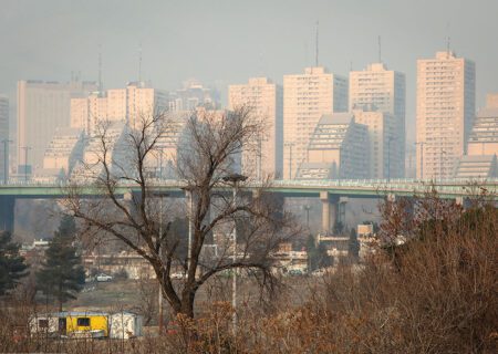 مازوت‌سوزی در نیروگاه‌های اطراف تهران؛ یک عضو شورا تایید کرد یک عضو تکذیب