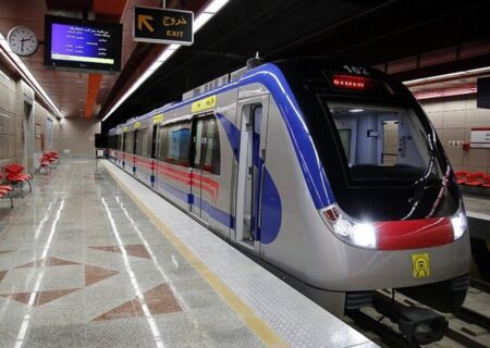 رفع نقص فنی قطار در خط سه متروی تهران