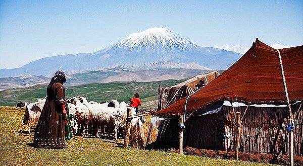 برگزاری جشن کوچ عشایر استان تهران در اردیبهشت ۱۴۰۳