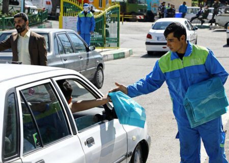 جمع آوری ۱۲۰۰ کیلو زباله در سرخه حصار فقط در نوروز