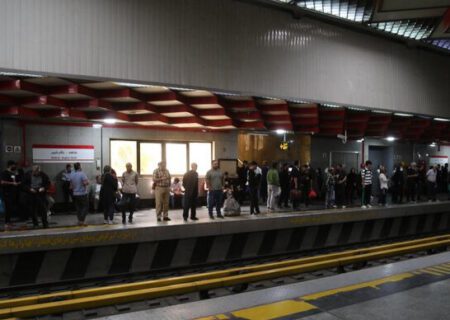 خدمات‌رسانی در ایستگاه‌های خط ۵ مترو بجز ارم سبز تاصادقیه