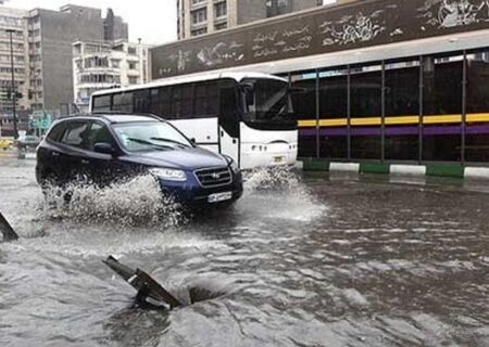 رگبار و احتمال تندباد لحظه‌ای در تهران