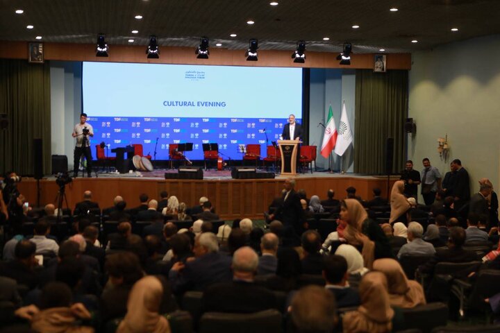 تهران واقعی همین شهری است که می‌بینید؛ سبز و روی ریل پیشرفت