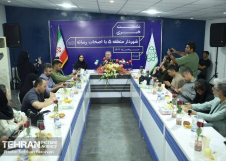 وزارت نفت تمایل به جابجایی انبار نفت شهران ندارد؛ شورای امنیت کشور مداخله کند