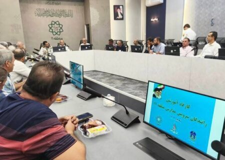برگزاری کارگاه آموزشی ویژه رانندگان سرویس مدارس در منطقه ۱۱