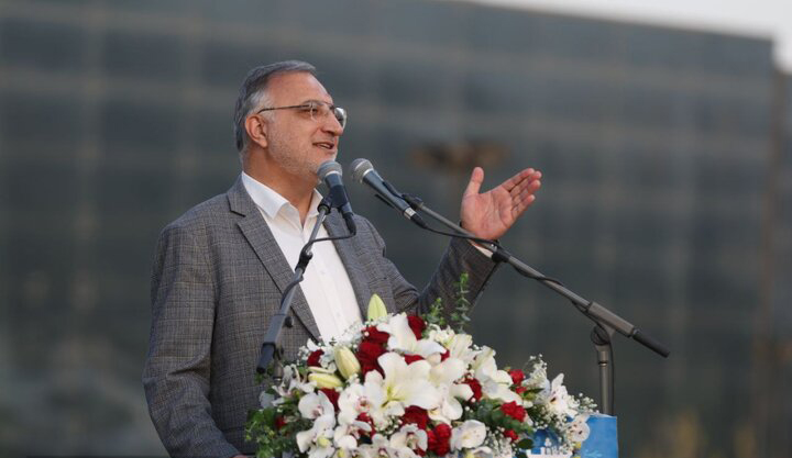 استقلال فرهنگی و اقتصادی جز با تلاش و قیام مردم برای ساخت ایران اسلامی محقق نمی‌شود