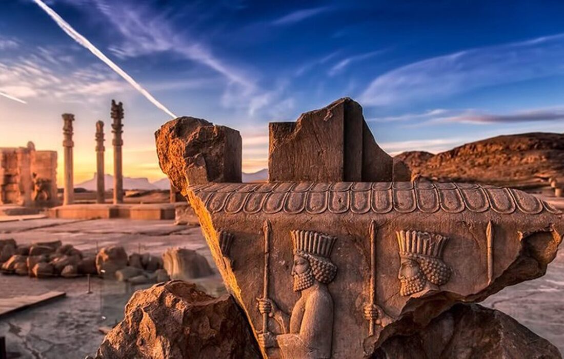 بتن جای تاریخ را میگیرد؛ تخت جمشید در آستانه بحران