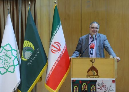 امنیت امروزمان را مدیون شهدا و خانواده‌های آنان هستیم