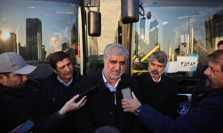 ورود ۵ اتوبوس برقی داخلی به خط «جمهوری-بهارستان»