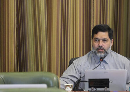 برخی اعضای شورا تذکر اشتباه می‌دهند بعد هم در خفا عذرخواهی می‌کنند