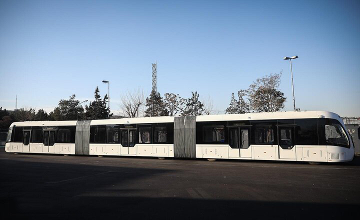 مخالفت‌ها با تراموا سیاسی است