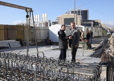 بازدید شهردار منطقه ۵ از پروژه اتصال سازمان برنامه جنوبی به بزرگراه شهید باکری