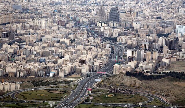 احداث پارکینگ-پناهگاه در باغ وزیری