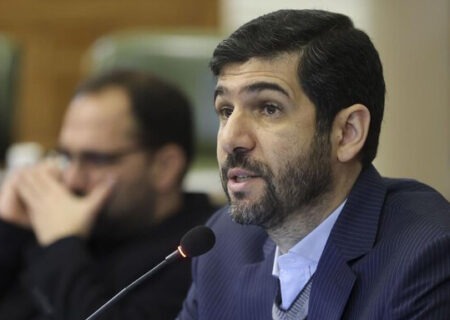 برخی در کشور تنها وظیفه‌شان غر زدن است